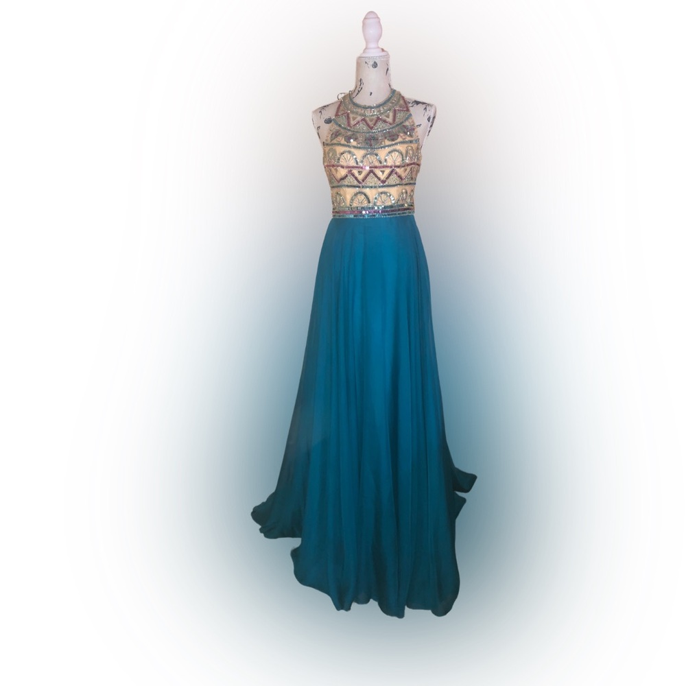NWT Elegant Turquoise Prom Dress/Evening Gown with Beaded Racerback Bodice 🌟